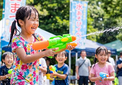 水鉄砲であそぼ！